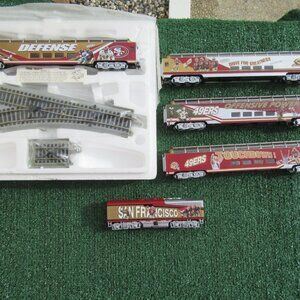 New Hawthorne Village NFL San Francisco 49ers HO Scale Train Car Bachmann Lot